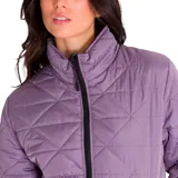 Campera Caterpillar acolchada color lila con cierre frontal, cuello alto y logo de la marca en la manga. Resistente al agua y al viento, con bolsillos inferiores con cierre y puños elasticados.