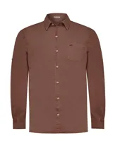 Camisa de manga larga confeccionada en popelina de algodón orgánico, con cuello italiano, cierre frontal con botones, bolsillo en el pecho con logo bordado y mangas ajustables con botón.