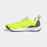Championes de entrenamiento Adidas Rapidmove 2, color amarillo neón con las icónicas tres tiras en fucsia y detalles en gris oscuro. Presentan una estructura de malla transpirable con refuerzos laterales y mediasuela con tecnología Lightstrike para mayor amortiguación y respuesta.