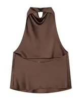 Top de cuello halter con caída satinada y espalda descubierta, confeccionado en tela fluida de color marrón.