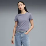 Remera de algodón color gris azulado, con cuello redondo, mangas cortas y logo de Puma bordado en el centro del pecho.
