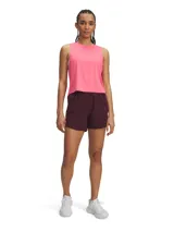Short deportivo Under Armour modelo Vanish, color bordó, con cintura elástica y bajo curvado. Cuenta con bolsillos laterales y logo de la marca estampado en el frente.