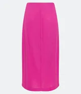 Falda midi color fucsia de lino, con cintura elástica, abertura lateral y detalle de cordón ajustable.