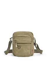 Morral de tela canvas color beige, con múltiples bolsillos frontales con cierre, apertura superior con cierre y correa regulable.