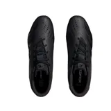 Championes de fútbol adidas Predator Accuracy 4, color negro, con diseño texturizado en la parte frontal y cordones al tono.