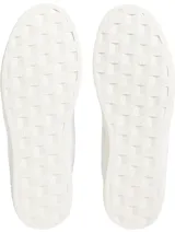 Zapatillas urbanas Calvin Klein Jeans, color blanco con logo CK en dorado y detalle en celeste en el talón.