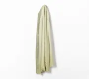 Pashmina con degradé de verde a blanco y detalles de glitter.