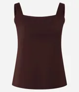 Blusa sin mangas color borgoña, confeccionada en poliamida y elastano, con escote cuadrado en el busto y en la espalda.