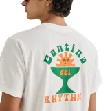 Remera Rhythm blanca de manga corta y cuello redondo, con pequeño estampado gráfico en el pecho con la inscripción "Cantina".