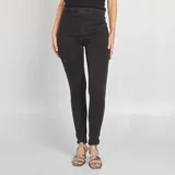 Jegging negro de talle alto con cintura elástica y bolsillos delanteros simulados.