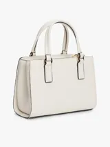 Cartera tote de poliuretano color blanco con acabado texturizado y motivo integral del monograma TH en bajo relieve. Cuenta con dos asas superiores, correa cruzada extraíble y detalles metálicos dorados, incluyendo el monograma TH en la parte delantera.