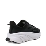Championes de running Under Armour modelo Rogue 6, color negro con suela blanca. Presentan diseño de malla transpirable, refuerzos laterales y logo de la marca en el lateral y la lengüeta.
