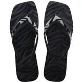 Sandalias tipo ojota Havaianas con diseño de punta cuadrada, estampado de cebra en la base y tiras finas con textura aterciopelada.
