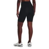 Calza biker Under Armour Motion color negro, de tiro alto y corte ajustado.