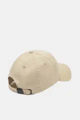 Gorra de seis paneles modelo Ecoalf, color beige, confeccionada en algodón orgánico con visera curva y logo de la marca bordado en el frente.