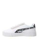 Championes Puma modelo Carina 3.0 Snake Chic, de color blanco con detalles en estampado de piel de serpiente en el lateral y el talón. Presenta una suela de plataforma dentada y cierre con cordones.