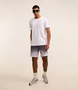 Bermuda deportiva masculina, color verde azulado con efecto degradé, cintura elástica con cordón de ajuste interno y forro de tela.