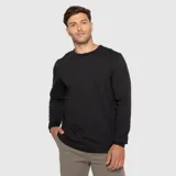 Buzo negro de manga larga, cuello redondo y corte regular fit, con diseño minimalista.