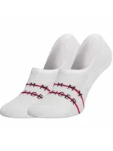 Pack de dos pares de medias invisibles blancas de Tommy Hilfiger, con logo y raya distintiva de la marca.