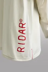 Camiseta deportiva de manga larga Zara Athleticz en colaboración con Ridar, color marrón, con tejido ligero perforado de secado rápido, cuello redondo y detalles de logos estampados.