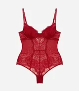 Body de encaje floral color rojo, sin tazas y con breteles ajustables.