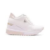 Championes blancos con plataforma, cordones y detalles dorados.