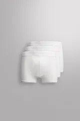 Pack de tres calzoncillos tipo bóxer de color blanco, confeccionados en tejido elástico con mezcla de modal y cintura elástica con logo grabado.