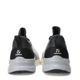 Championes Topper modelo Squat II, con diseño deportivo en tonos gris, negro y blanco. Presentan una capellada de malla transpirable con refuerzos sintéticos, cordones negros y una entresuela con tecnología T-Cushion para mayor amortiguación.