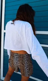 Short de lycra estampada con diseño de leopardo y cintura elastizada.