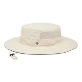 Sombrero tipo booney de Columbia, color beige, con paneles laterales de malla transpirable, cordón ajustable con tope y logo de la marca bordado en el frente.