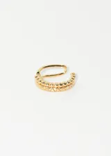 Ear cuff dorado con doble hilera de micro puntos, con baño en oro de 18k.