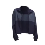 Campera deportiva Under Armour Rival Woven para mujer, con cierre frontal, cuello alto y diseño color block en tonos de azul. Logo de la marca en el pecho.