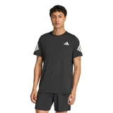 Remera deportiva Adidas de manga corta, color negro con las icónicas tres tiras blancas en las mangas y logo de la marca en el pecho. Presenta un diseño técnico y transpirable ideal para entrenamiento.