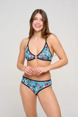 Corpiño de bikini con aro central y estampado animal print multicolor con base negra.