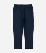 Pantalón de vestir azul marino de corte recto, con pretina con pasacintos, bolsillos laterales y cierre tradicional, confeccionado con viscosa, poliamida y elastano.