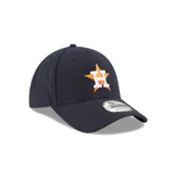 Gorra New Era 9Forty color azul marino con logo bordado de los Houston Astros en naranja y blanco.