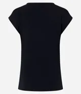 Blusa sin mangas de la marca Marfinno, color rojo, con escote canoa y fruncidos en el lateral.