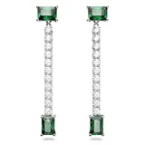 Aros colgantes con baño de rodio, con circonitas Swarovski rectangulares verdes en los extremos y una cascada de circonitas redondas transparentes en el centro. Pueden usarse con o sin la parte colgante.