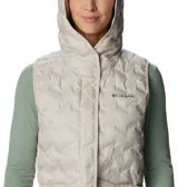 Chaleco acolchado Columbia con tecnología HeatSeal y forro termorreflectivo Omni-Heat. Presenta diseño sin costuras, capucha integrada, cierre frontal con cremallera, bolsillos laterales con cierre y protección en la barbilla.