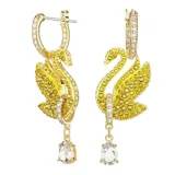 Aros colgantes Swarovski Iconic Swan, con baño de oro, adornados con cristales amarillos y blancos. Presentan un diseño de cisne con una piedra de talla de precisión colgando del cuello.