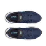 Championes de entrenamiento Under Armour modelo Charged Edge, color azul con detalles en turquesa y suela blanca. Presentan diseño con logo lateral y cierre de cordones.