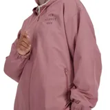 Campera deportiva New Balance color rosa con capucha ajustable con cordón, cierre frontal completo, bolsillos laterales con cremallera, mangas largas con puños elásticos y bajo elástico. Logotipo gráfico estampado en el pecho.