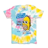 Remera de algodón con estampado frontal de estilo japonés que presenta a Homero Simpson, con diseño tie-dye en tonos rosado, celeste y amarillo.