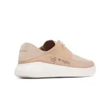 Championes Columbia modelo Boatside Relaxed PFG, de color beige con suela blanca. Combinan textil, sintético y cuero, cuentan con cordones elásticos y talón plegable para mayor comodidad.