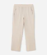 Pantalón deportivo masculino de microfibra color negro, corte recto, con cintura elástica y bolsillos con cremallera. Confeccionado en poliéster y elastano.