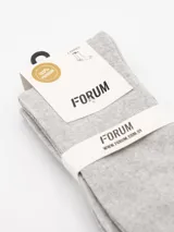 Pack de dos pares de medias de caña media color marrón con textura acanalada.