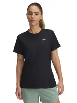 Remera deportiva negra de Under Armour, con tejido UA Tech™ acanalado, de textura suave y secado rápido. Presenta logo blanco en el pecho.