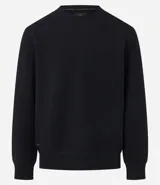 Buzo deportivo color verde claro, de manga larga y cuello redondo. Confeccionado en tejido de poliéster, viscosa y elastano.