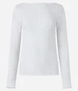 Blusa de manga larga, color blanco, con cuello redondo y textura de punto calado con diseño geométrico.