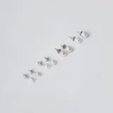 Par de caravanas de plata 925 con perlas de río blancas.